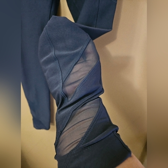 Mondetta Women's Size S Mesh Bottom Leggings Blue - Picture 5 of 5